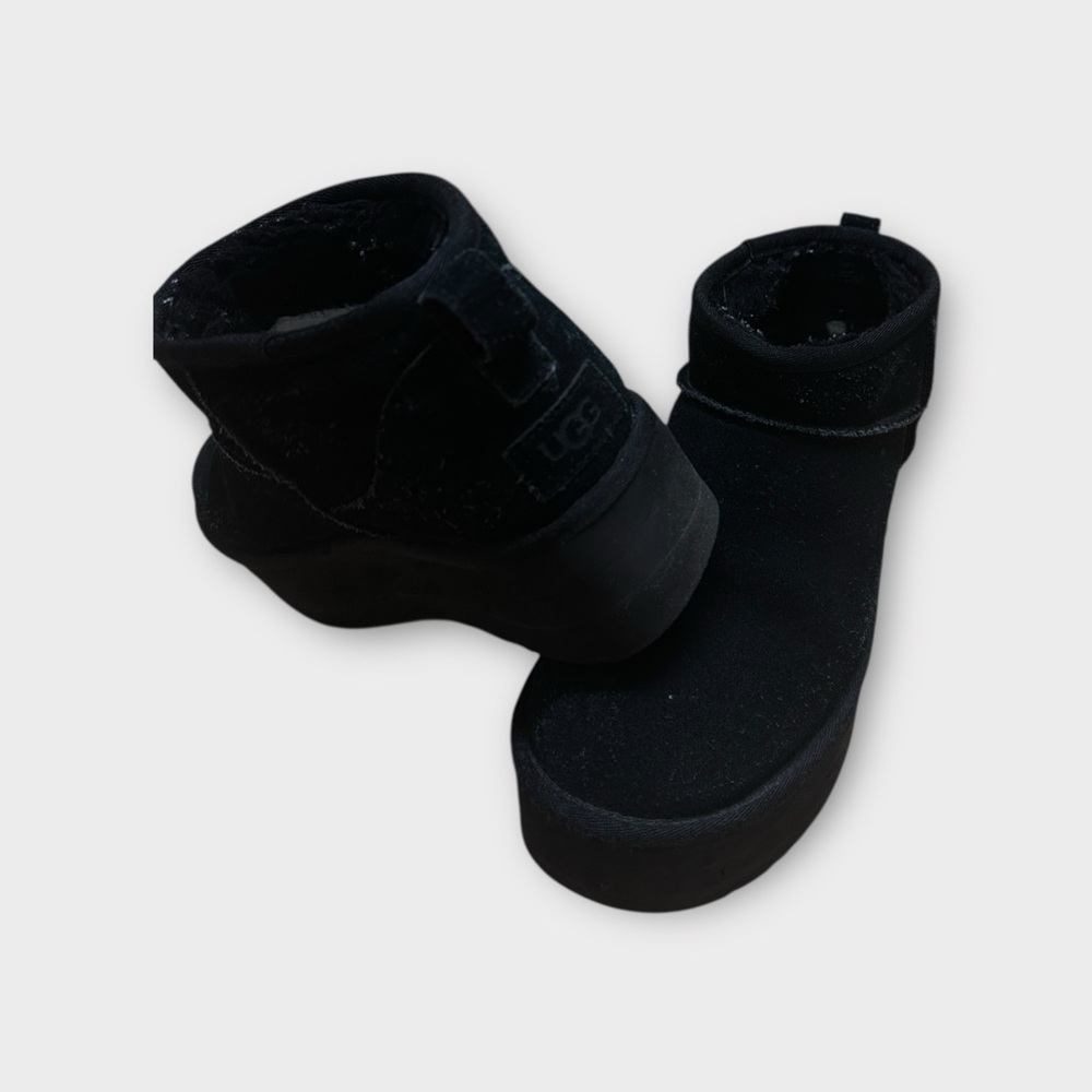 UGG  Classic Black Boots